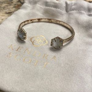 Kendra Scott bracelet